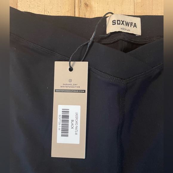 New Sarah’s Day Undercard Pants size Medium - Picture 5 of 7